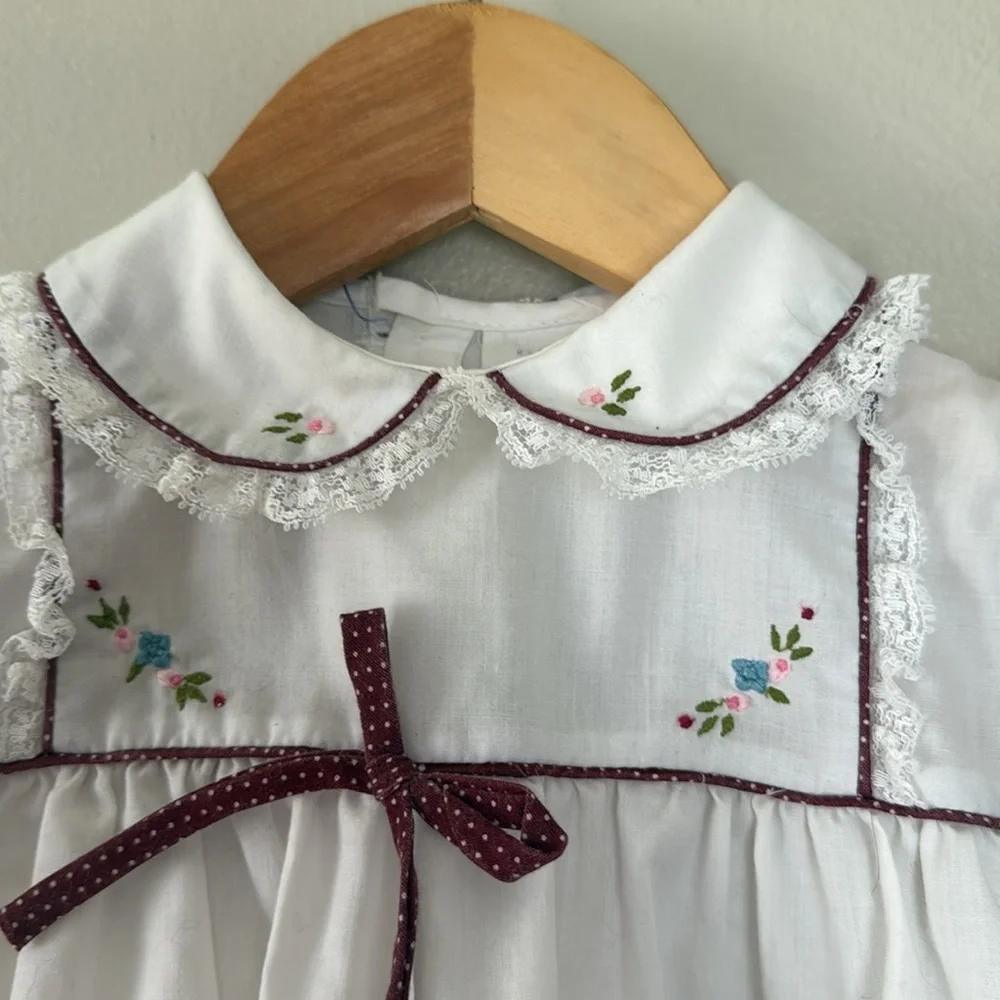 Vintage White Baby Dress with Embroidered Details 12 months - Picture 2 of 9